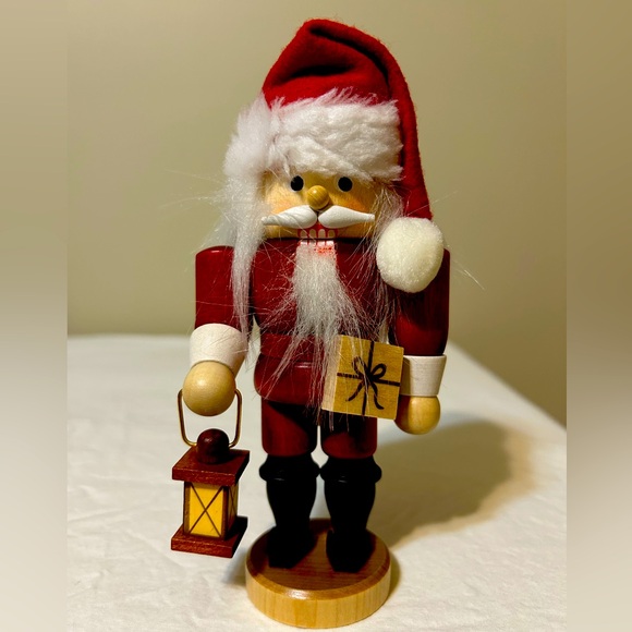 NC Santa with Lantern
Width: 4.33 inches 
Height: 10.63 inches - Picture 1 of 1